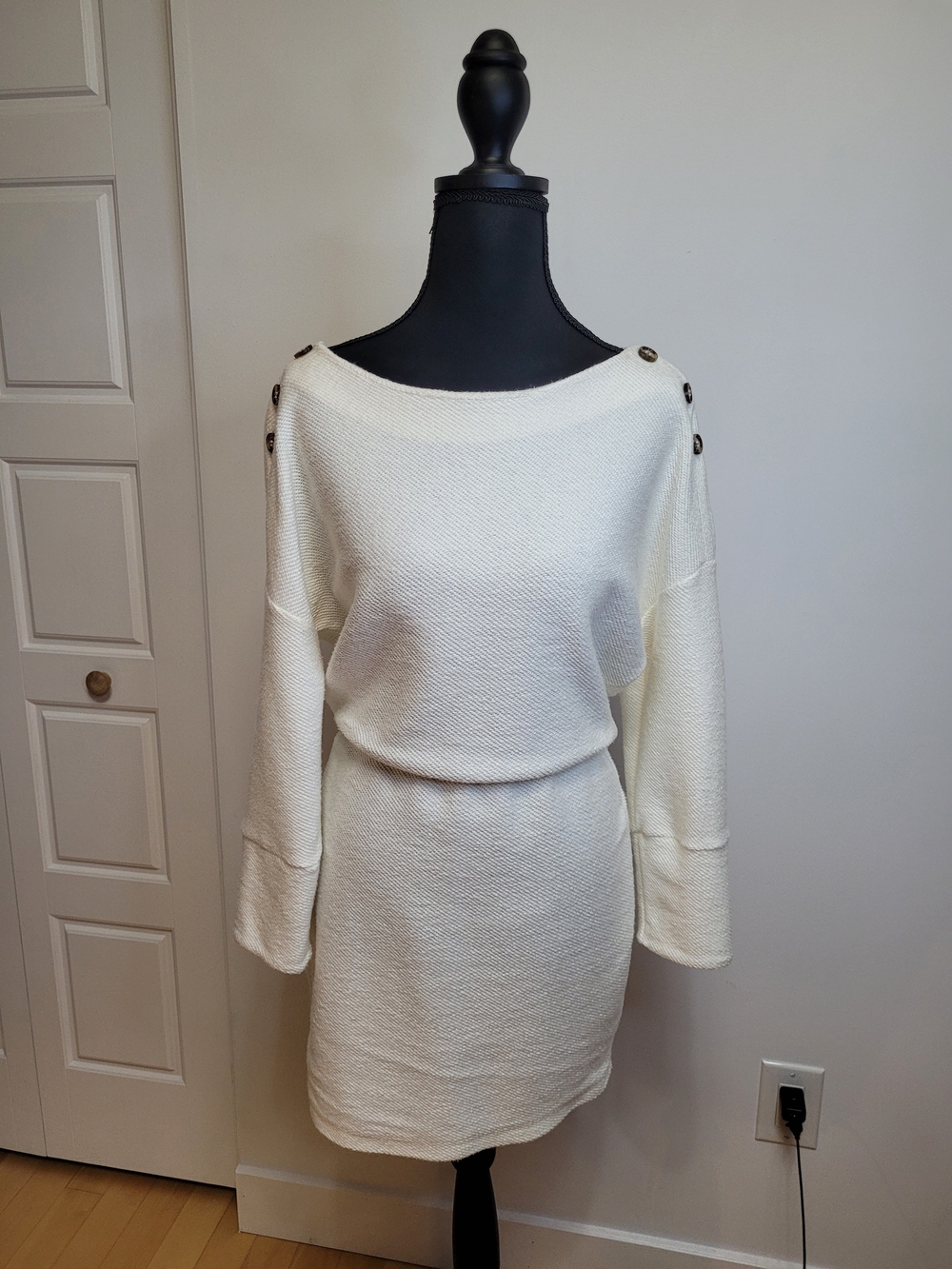 π Dynamite Cream Button-Shoulder Knit Boatneck Dress - Small